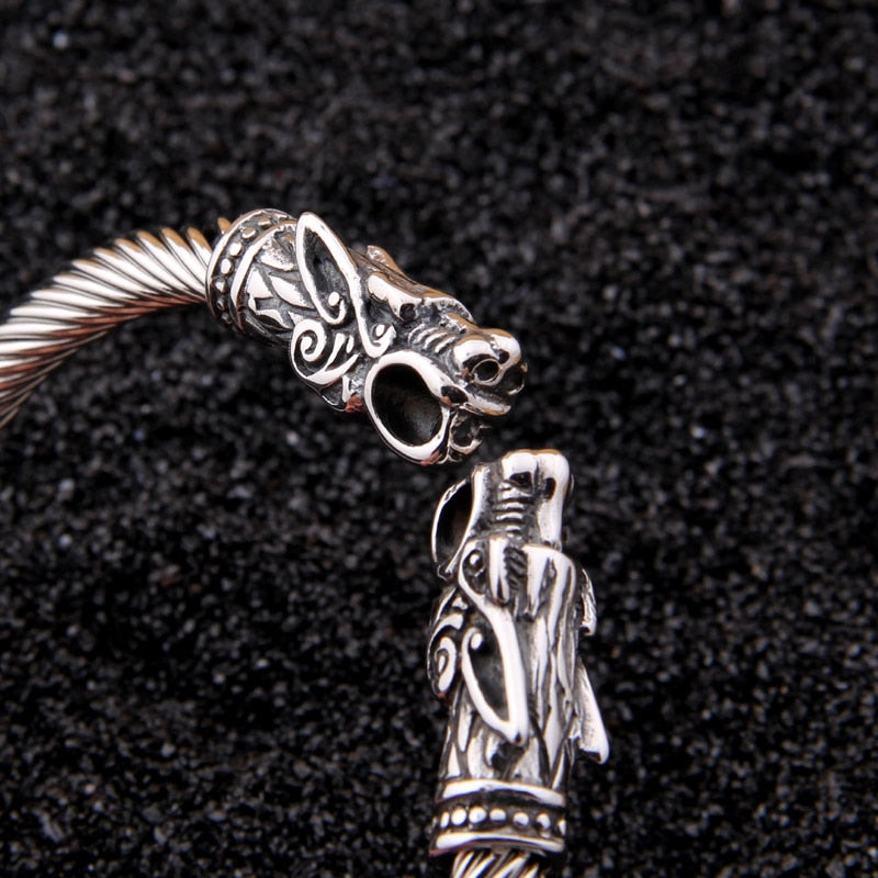 Wolf Arm Ring