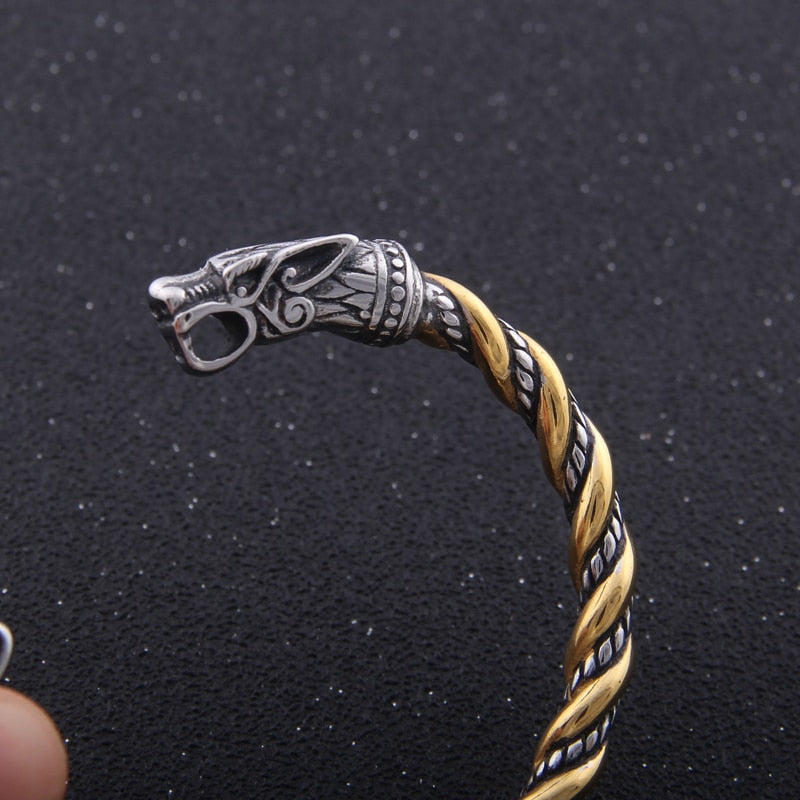 Wolf Arm Ring